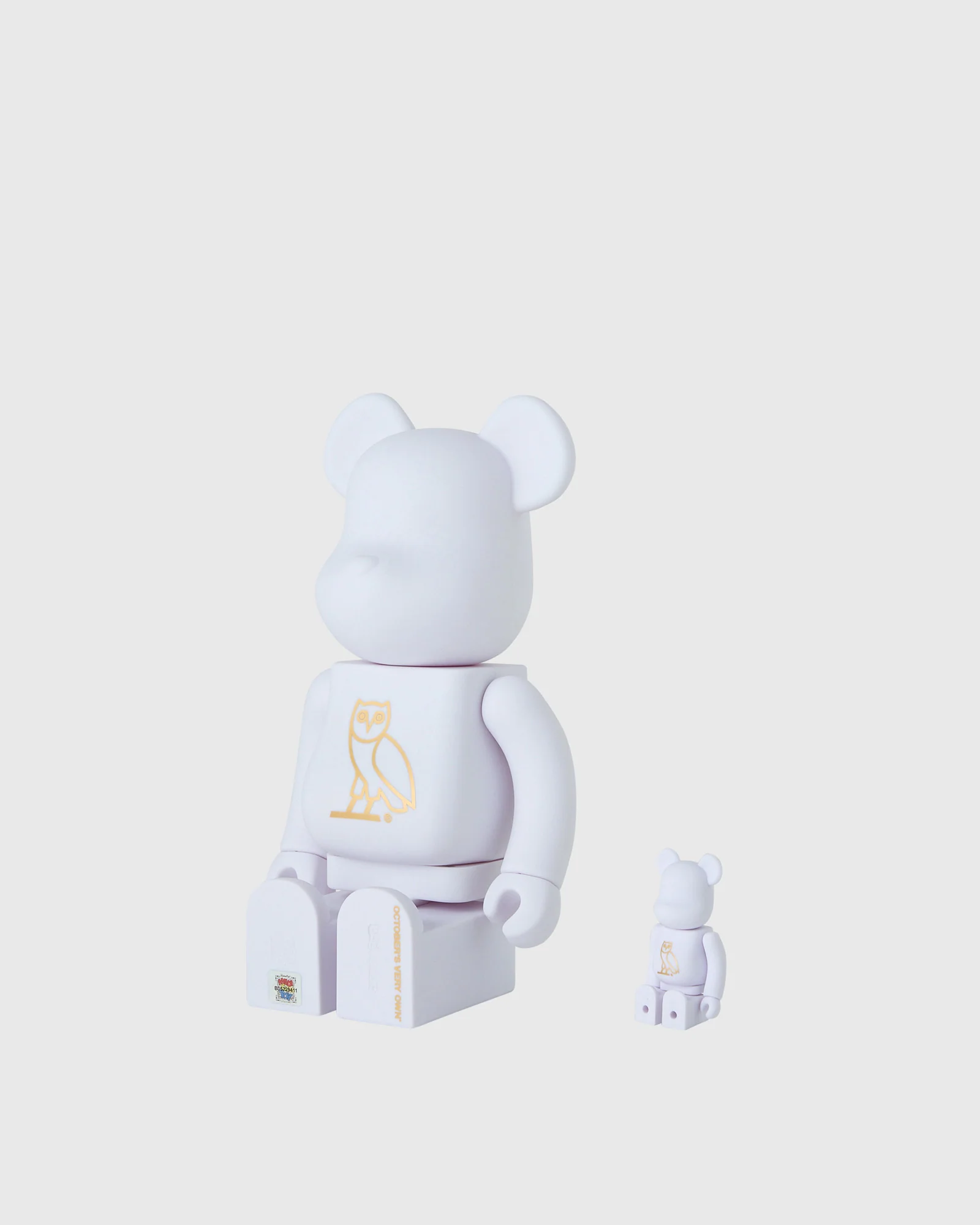 Medicom BE@RBRICK™ 400% & 100% Set - Pearl White - Image 4