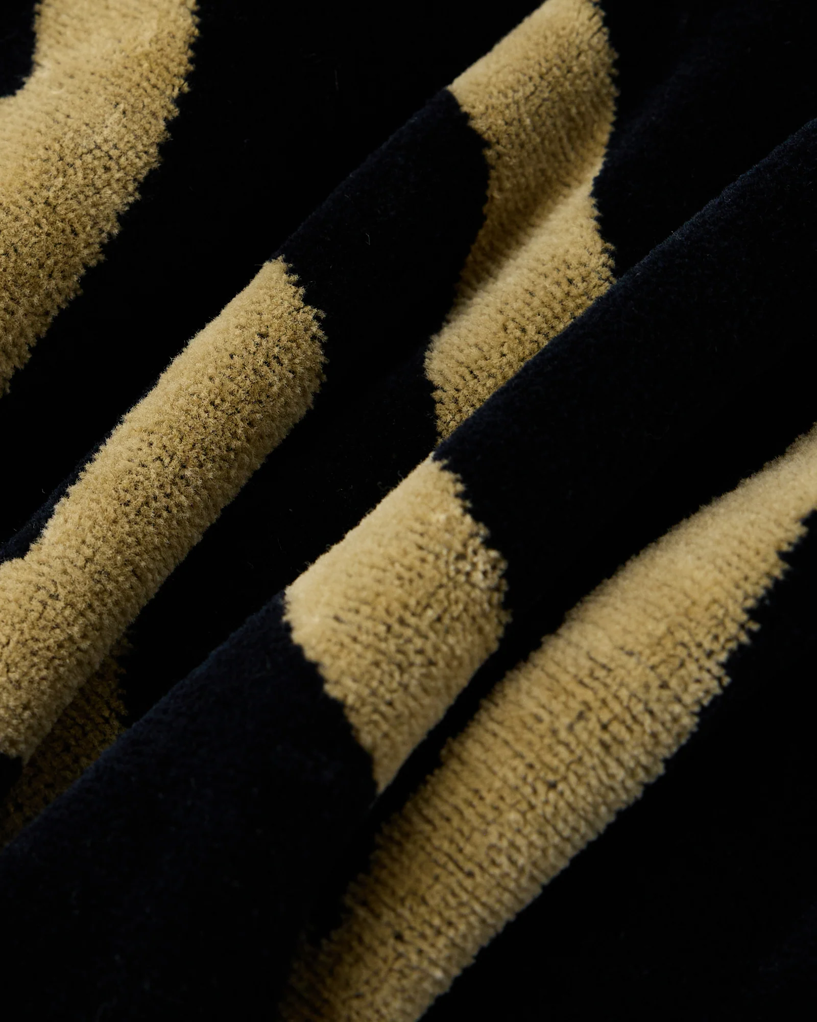 Towel - Black - Image 5